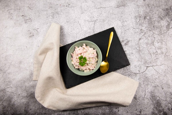 Becher Delikatess Fleischsalat